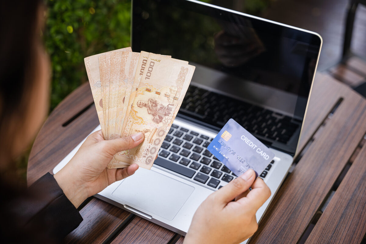 local payment method vs international card schemes